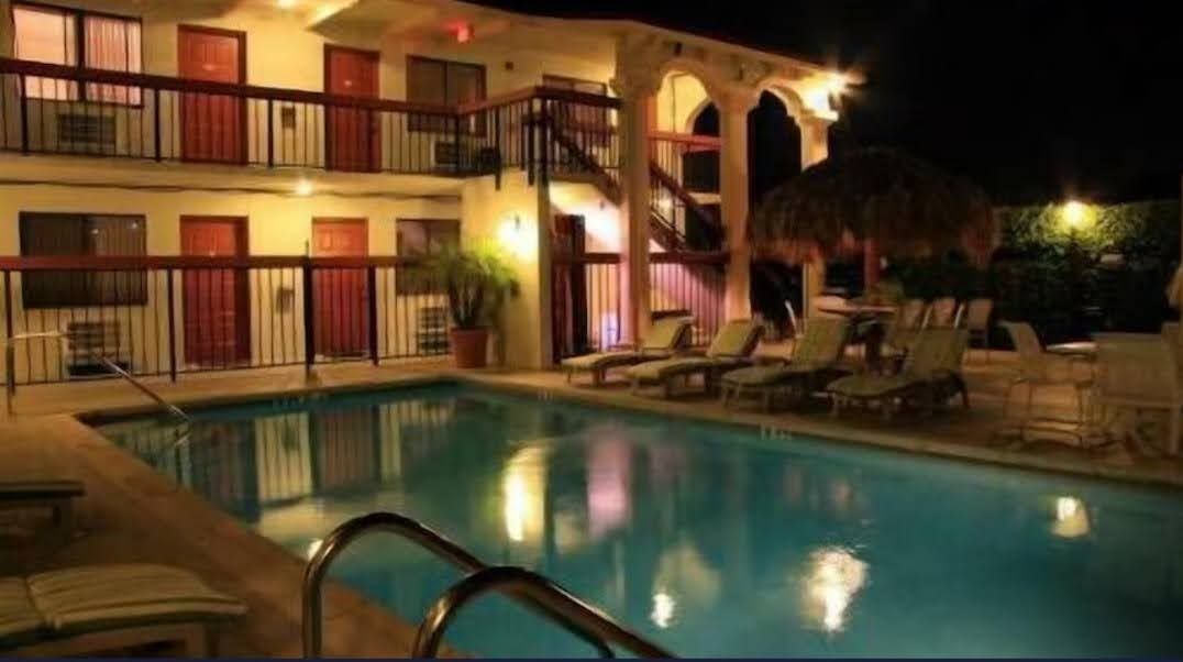 hotel1